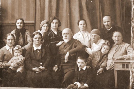Леонтович и семья